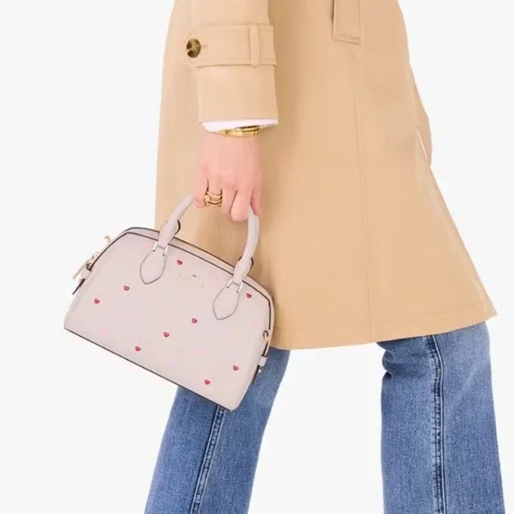 New Kate Spade Madison Heart Studs Small Dolly Duffle# KK211 - Picture 2 of 9
